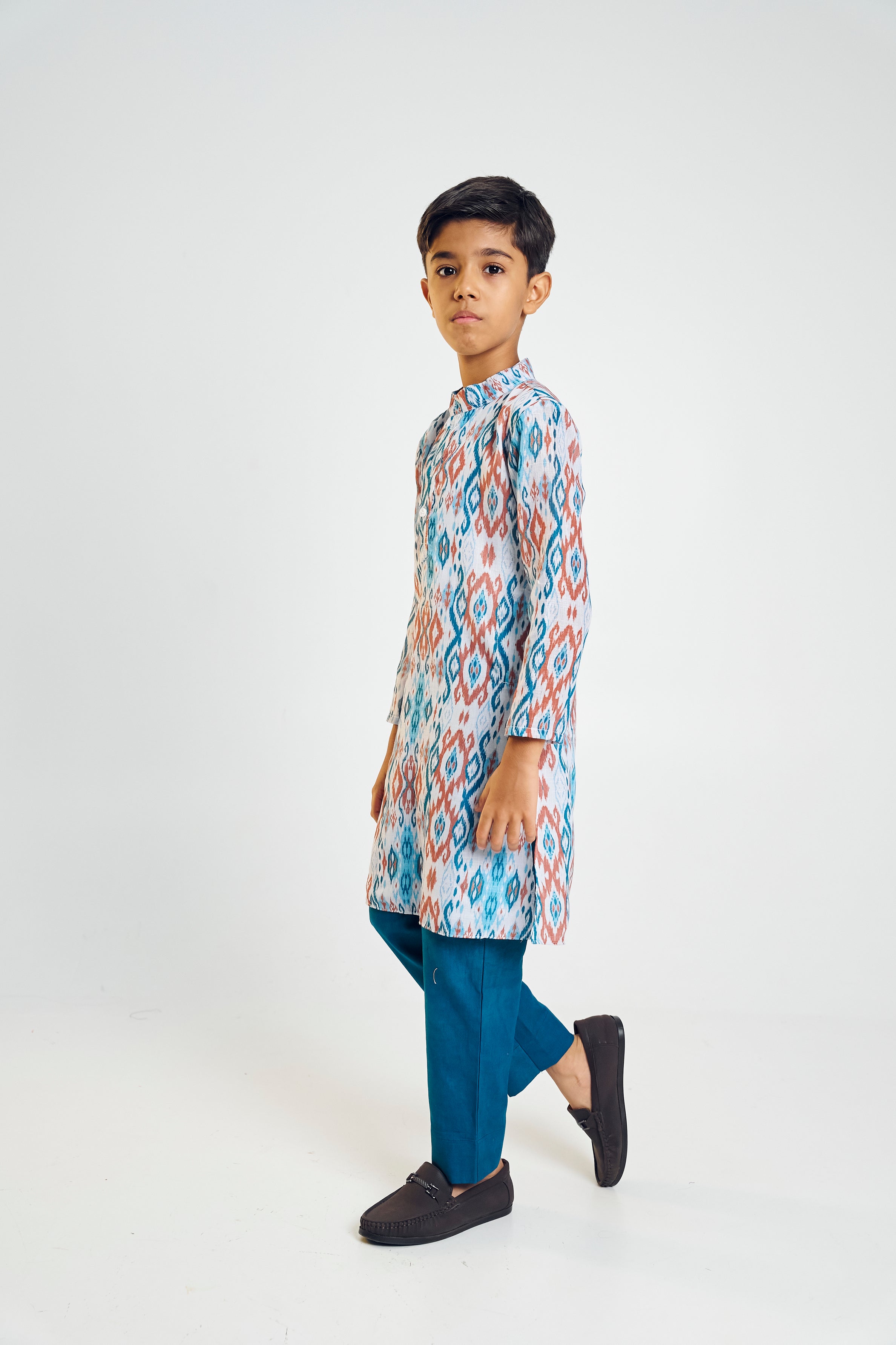 Nazuk – Diamond Waves Kurta Set