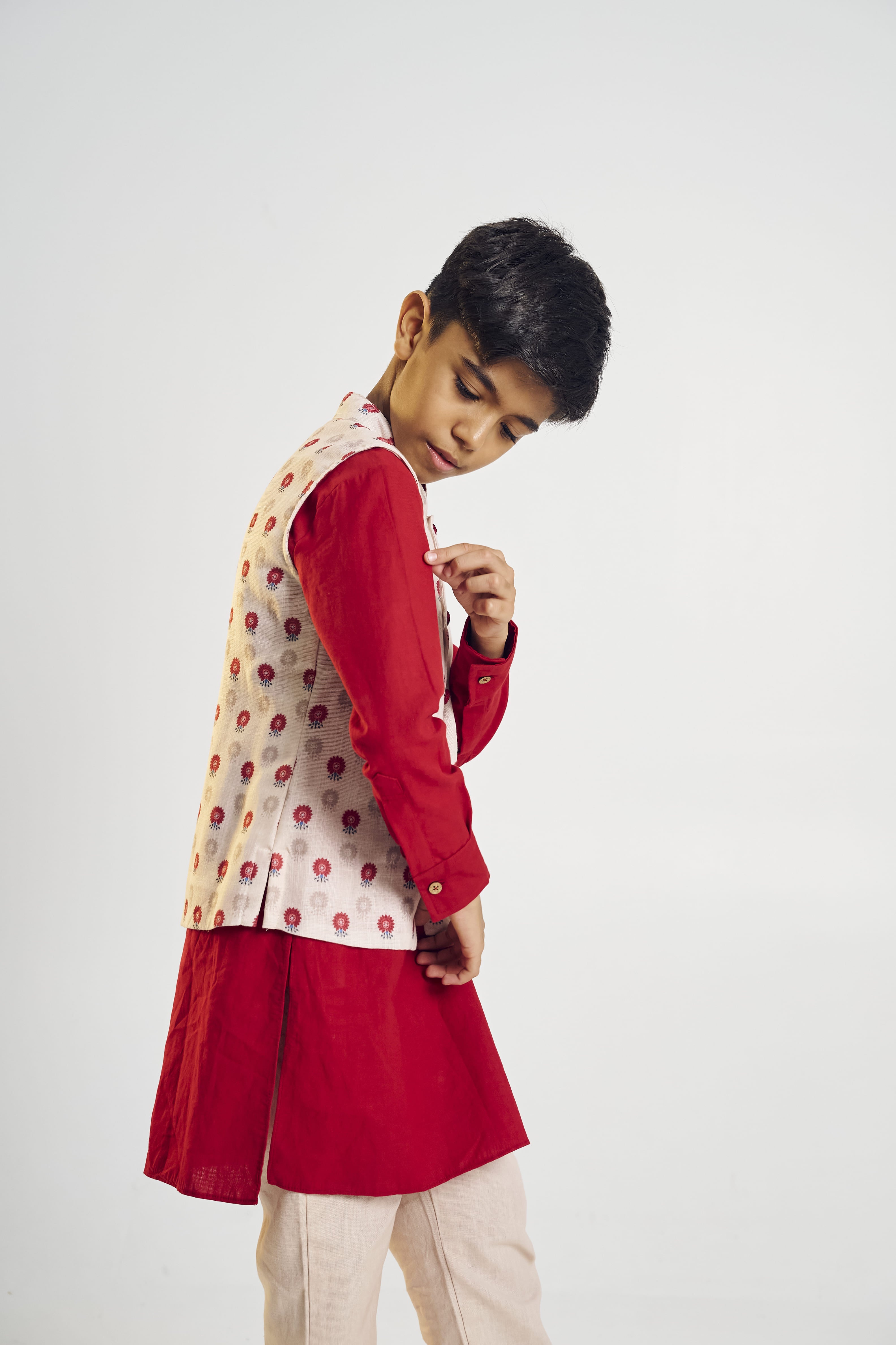 Nazuk – Scarlet Bloom Jacket Kurta Set