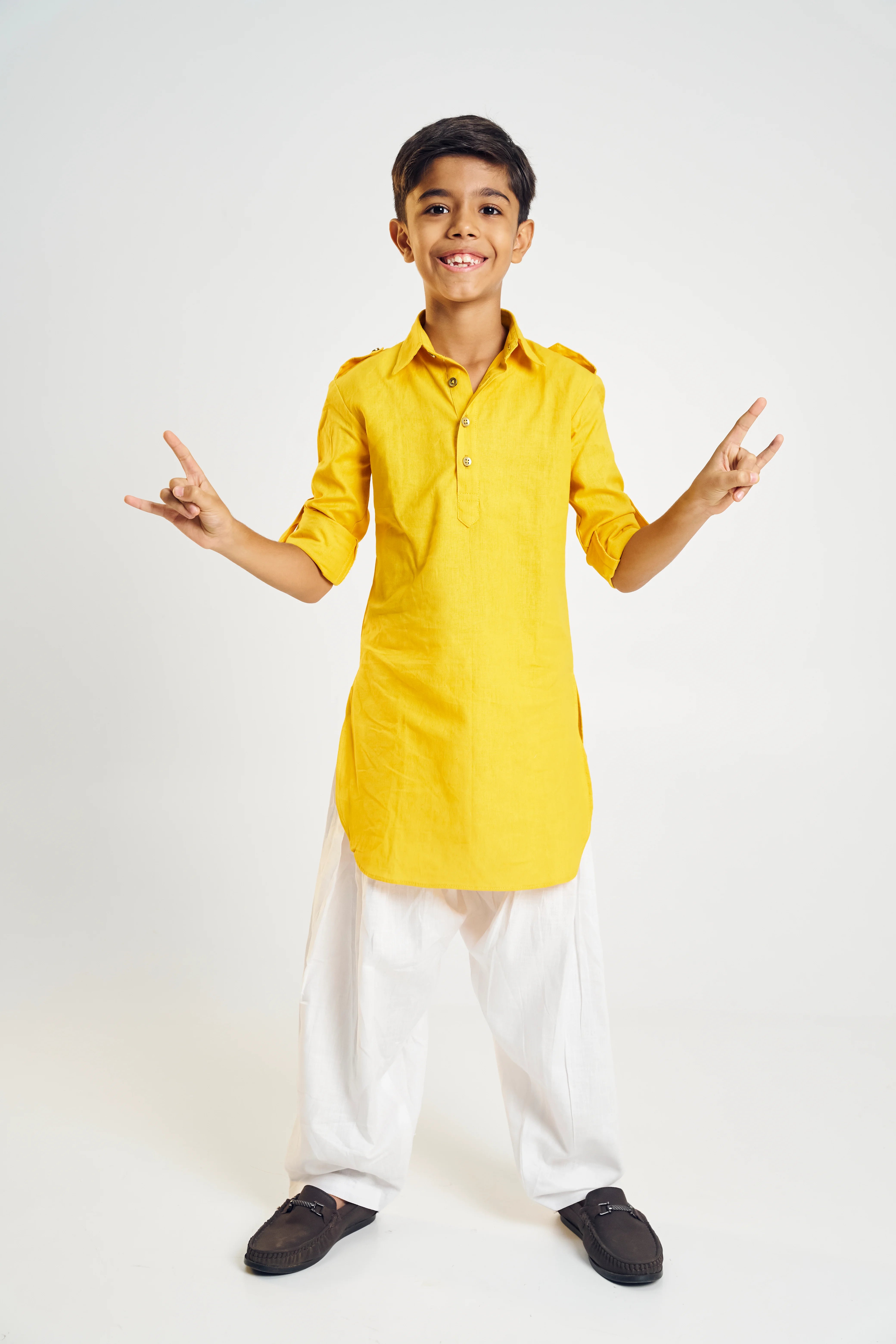 Mehfil Kurta Pajama Set
